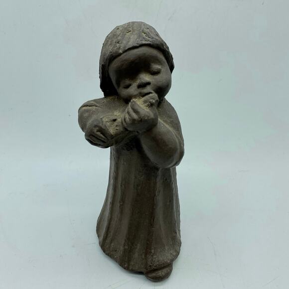 Rare Clay Sculpture by Julia E. Limpke Child with flute Free molded signed - Picture 8 of 8